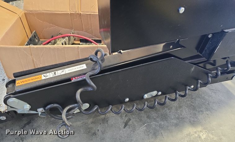 image for item DQ5284 Tommy Gate end gate lift