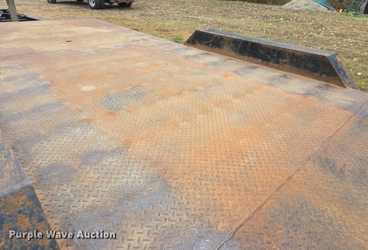 image for item DQ5302 2011 Shop built equipment trailer