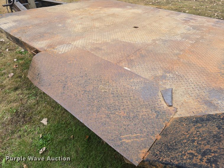 image for item DQ5302 2011 Shop built equipment trailer