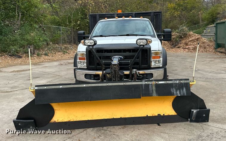 image for item DR2756 2009 Ford F450 Super Duty flatbed truck
