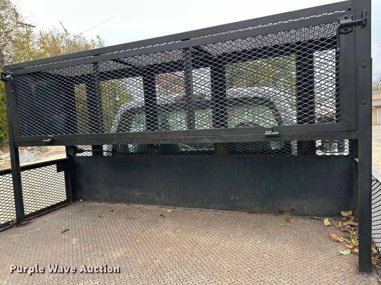 image for item DR2756 2009 Ford F450 Super Duty flatbed truck