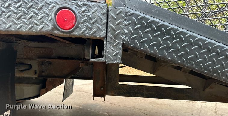 image for item DR2756 2009 Ford F450 Super Duty flatbed truck