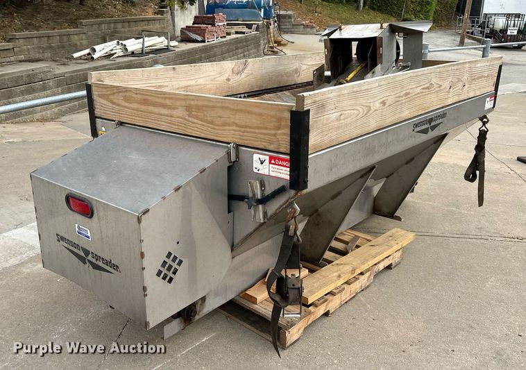 image for item DR2756 2009 Ford F450 Super Duty flatbed truck