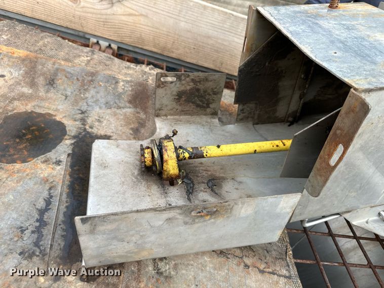 image for item DR2756 2009 Ford F450 Super Duty flatbed truck