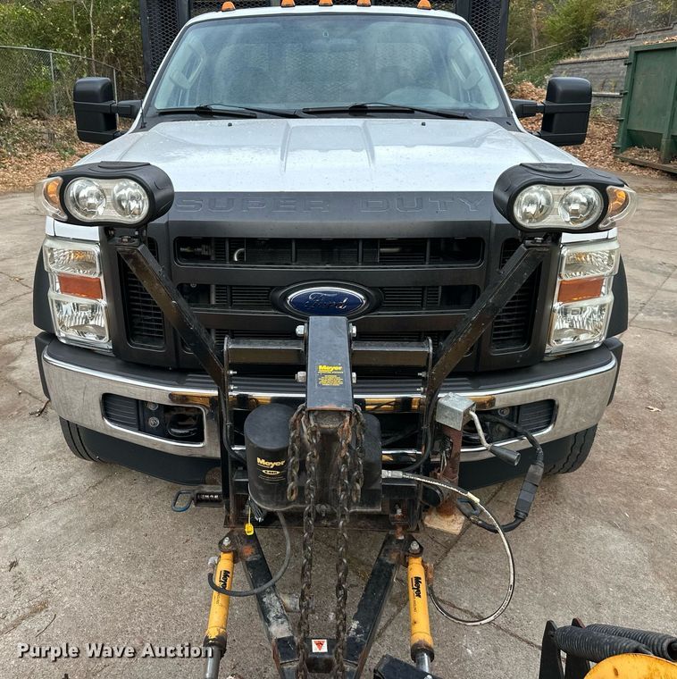 image for item DR2756 2009 Ford F450 Super Duty flatbed truck