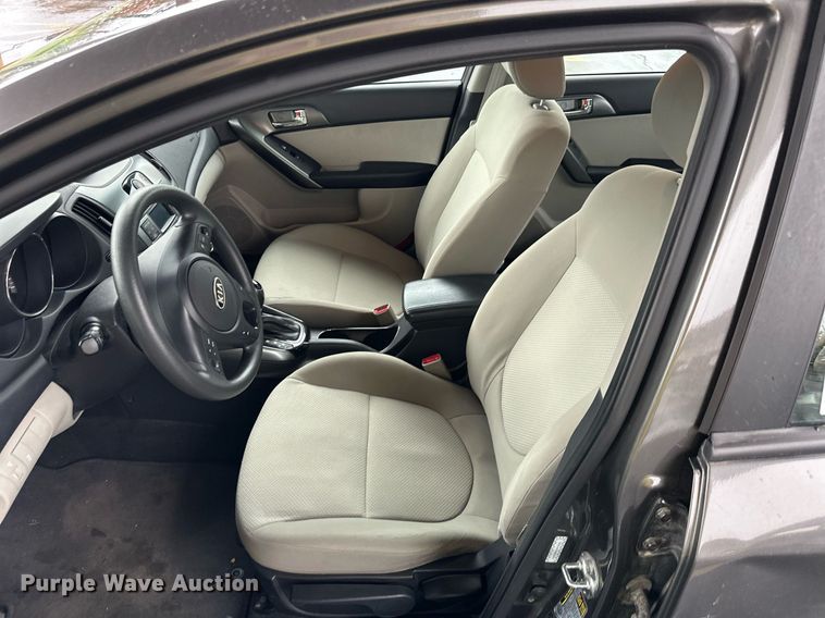 image for item DR2773 2013 Kia Forte 