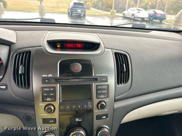 image for item DR2773 2013 Kia Forte 