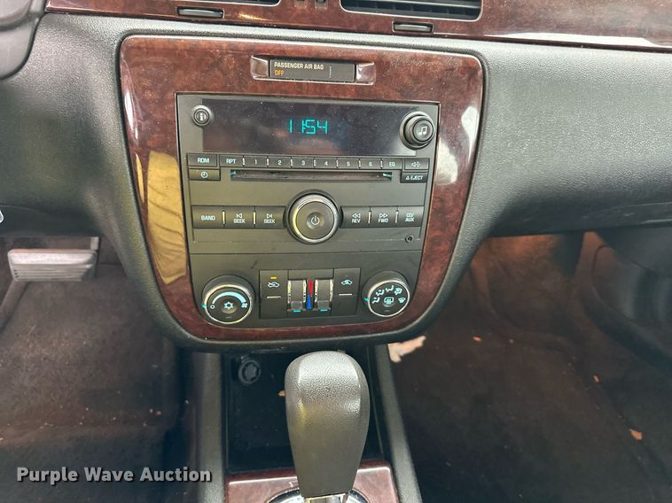 image for item DR2774 2011 Chevrolet Impala LT 