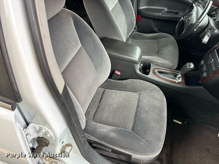 image for item DR2774 2011 Chevrolet Impala LT 