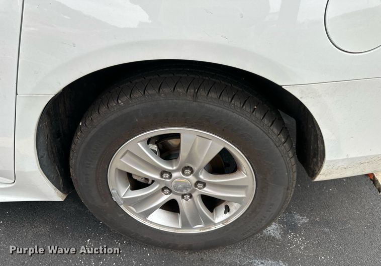 image for item DR2774 2011 Chevrolet Impala LT 