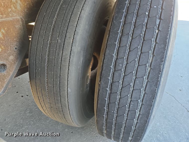 image for item DR7891 2000 Trailmobile dry van trailer