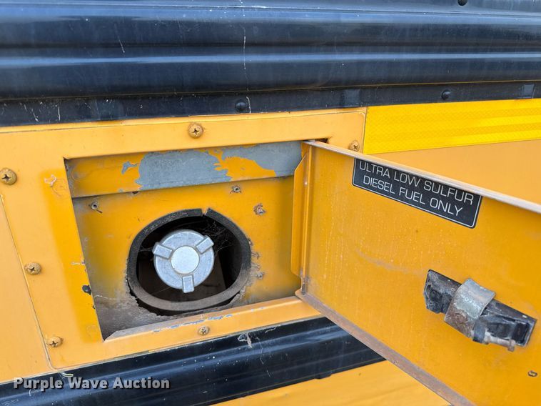 image for item DS2917 2012 International  CE school bus