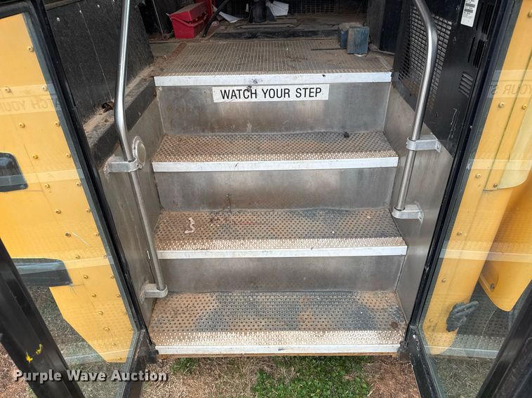 image for item DS2917 2012 International  CE school bus