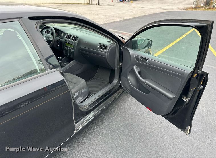 image for item DS3132 2014 Volkswagen Jetta S 