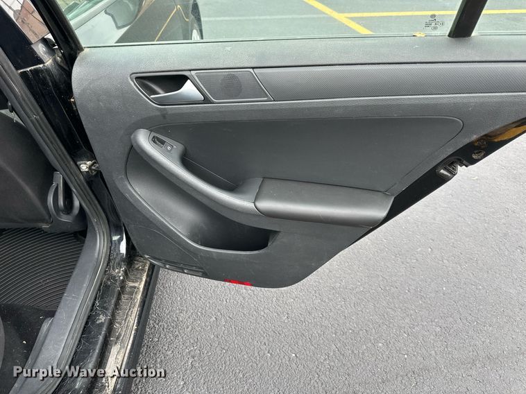 image for item DS3132 2014 Volkswagen Jetta S 