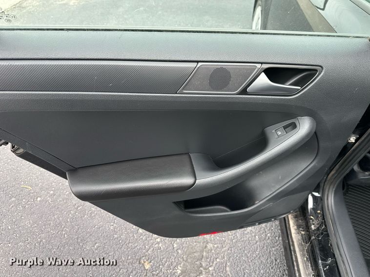 image for item DS3132 2014 Volkswagen Jetta S 