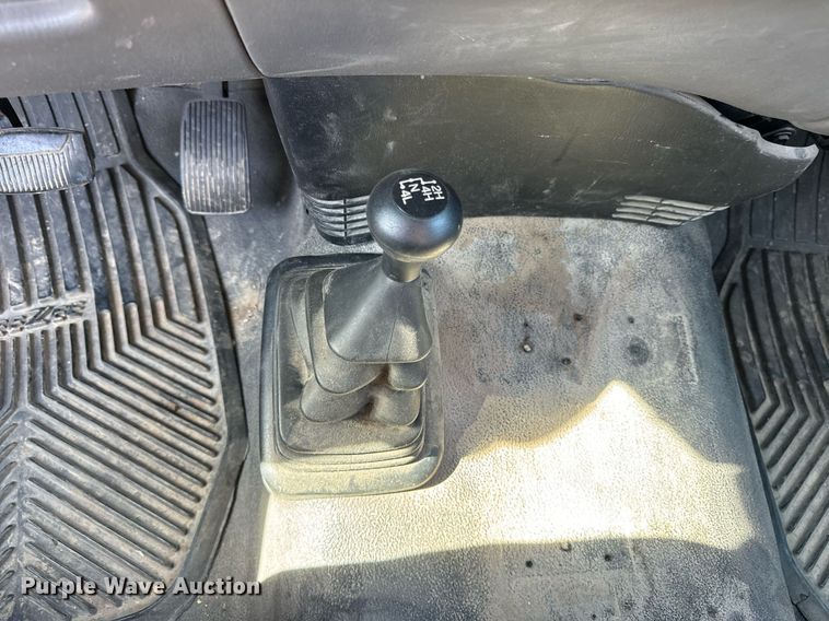 image for item DT2113 2002 Ford  F150XL SuperCab pickup truck