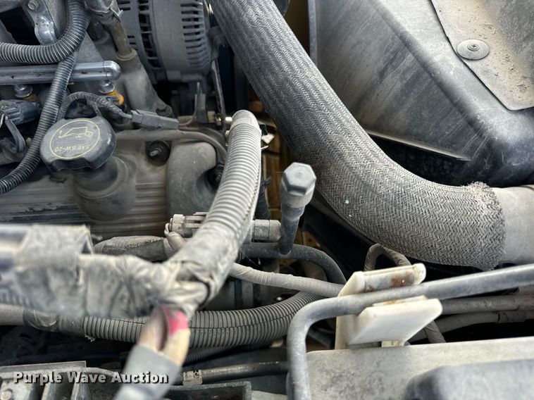 image for item DT2113 2002 Ford  F150XL SuperCab pickup truck