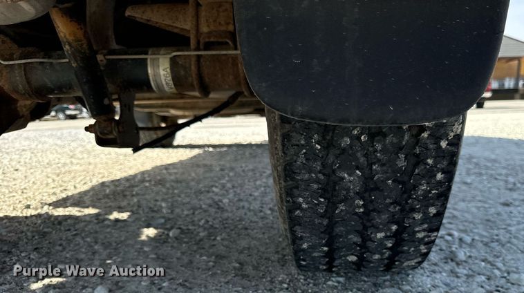 image for item DT2113 2002 Ford  F150XL SuperCab pickup truck