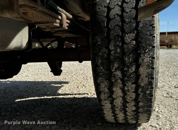 image for item DT2113 2002 Ford  F150XL SuperCab pickup truck