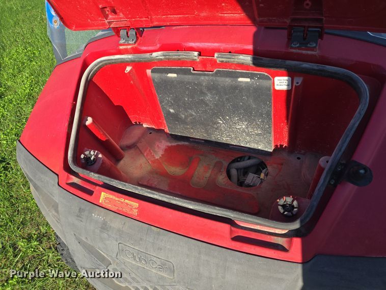 image for item DT5336 2015 Club Car utility vehicle