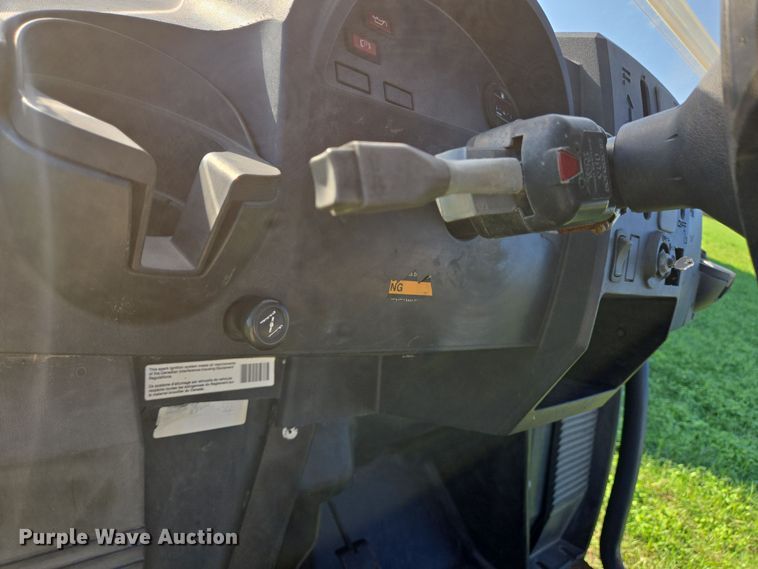 image for item DT5336 2015 Club Car utility vehicle