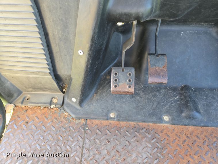 image for item DT5336 2015 Club Car utility vehicle