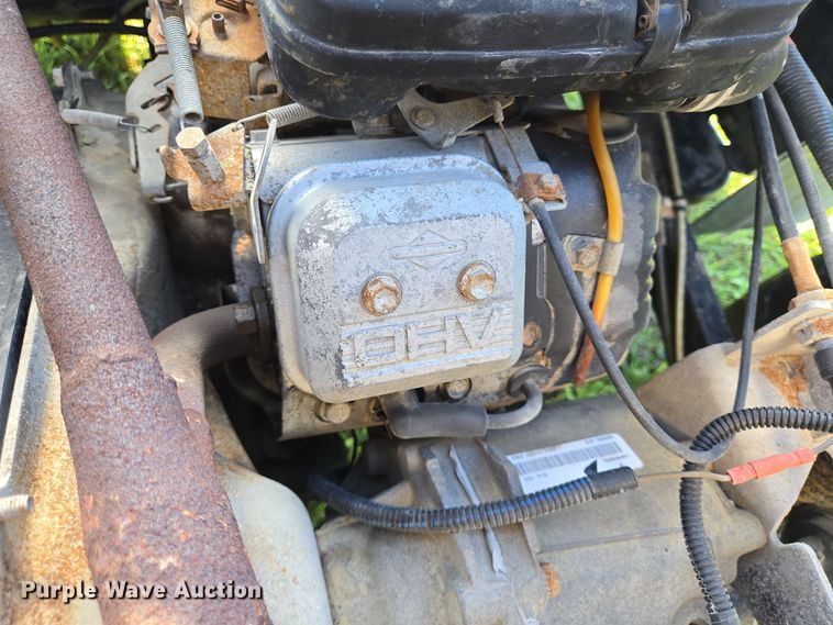 image for item DT5336 2015 Club Car utility vehicle