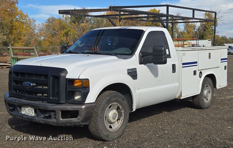 image for item DT7001 2008 Ford F250 Super Duty XL utility bed pickup truck