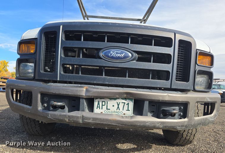 image for item DT7001 2008 Ford F250 Super Duty XL utility bed pickup truck