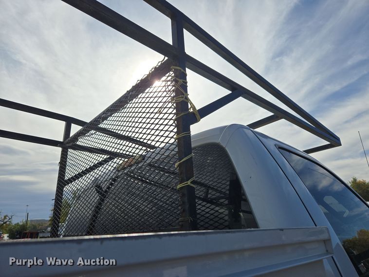 image for item DT7001 2008 Ford F250 Super Duty XL utility bed pickup truck