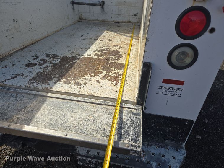 image for item DT7001 2008 Ford F250 Super Duty XL utility bed pickup truck