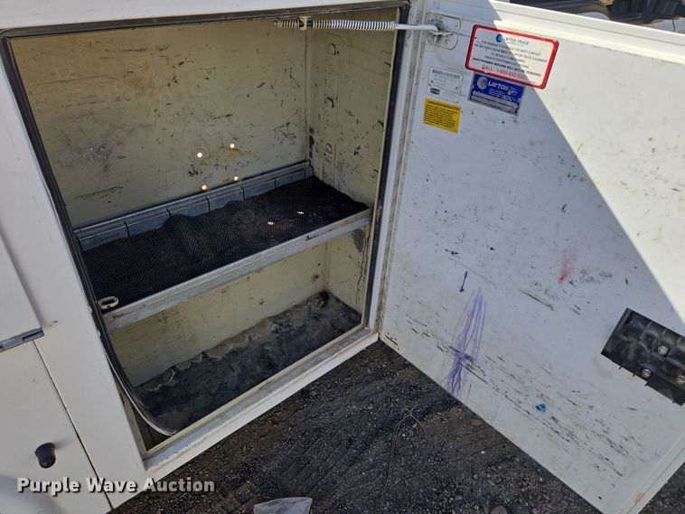 image for item DT7001 2008 Ford F250 Super Duty XL utility bed pickup truck