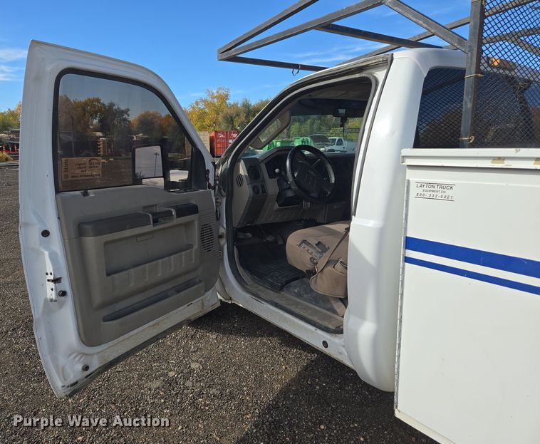 image for item DT7001 2008 Ford F250 Super Duty XL utility bed pickup truck