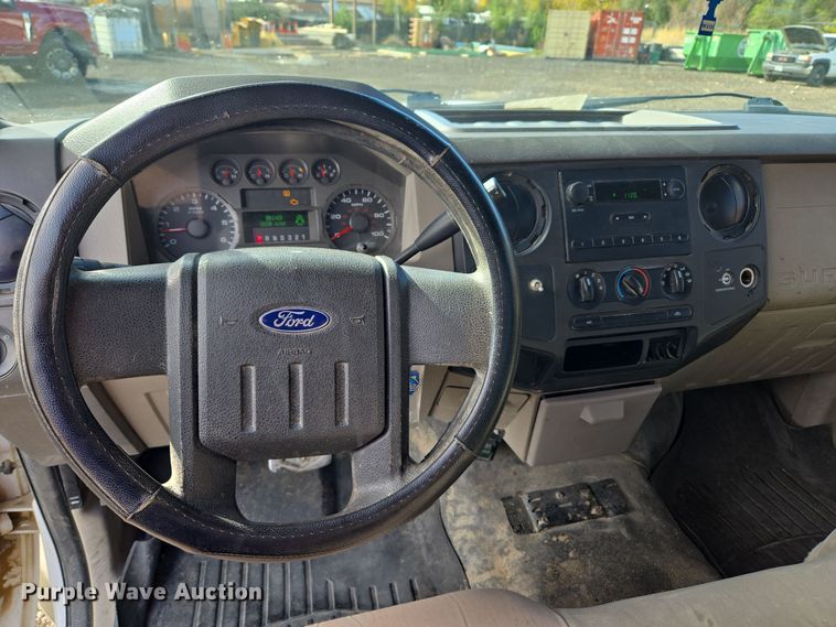 image for item DT7001 2008 Ford F250 Super Duty XL utility bed pickup truck