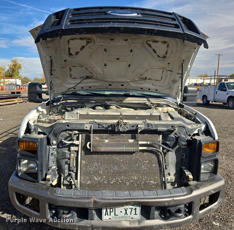 image for item DT7001 2008 Ford F250 Super Duty XL utility bed pickup truck