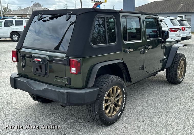 image for item DU9535 2007 Jeep Wrangler Unlimited Sahara SUV