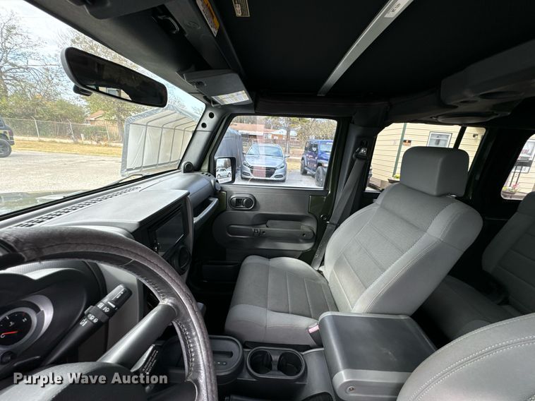 image for item DU9535 2007 Jeep Wrangler Unlimited Sahara SUV