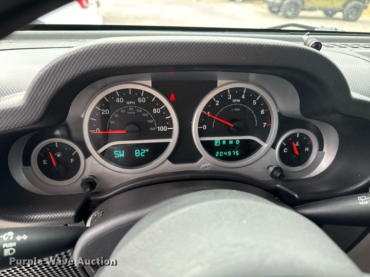 image for item DU9535 2007 Jeep Wrangler Unlimited Sahara SUV