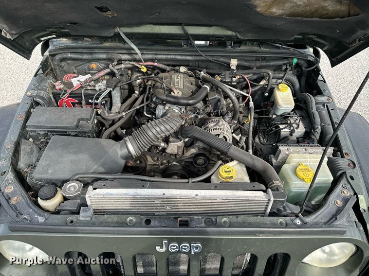 image for item DU9535 2007 Jeep Wrangler Unlimited Sahara SUV