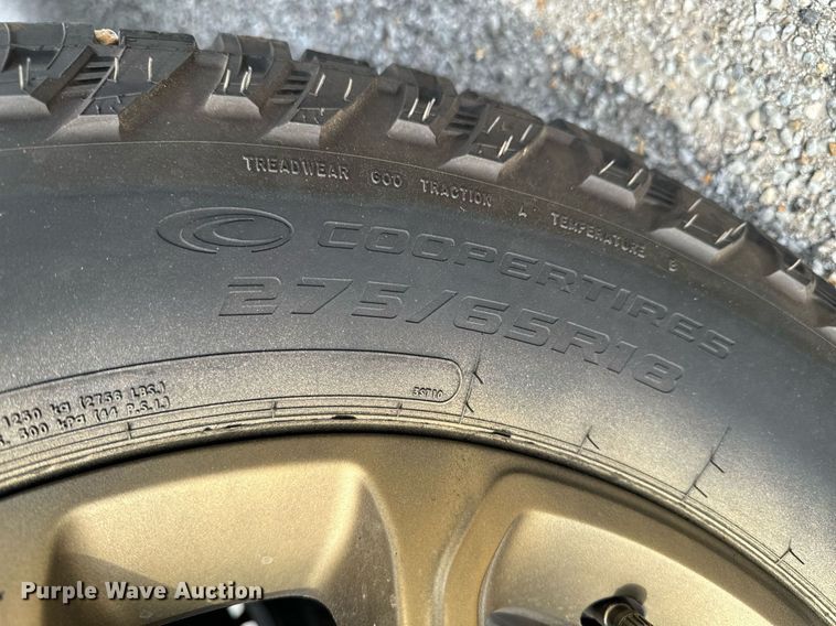 image for item DU9535 2007 Jeep Wrangler Unlimited Sahara SUV