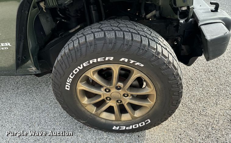 image for item DU9535 2007 Jeep Wrangler Unlimited Sahara SUV