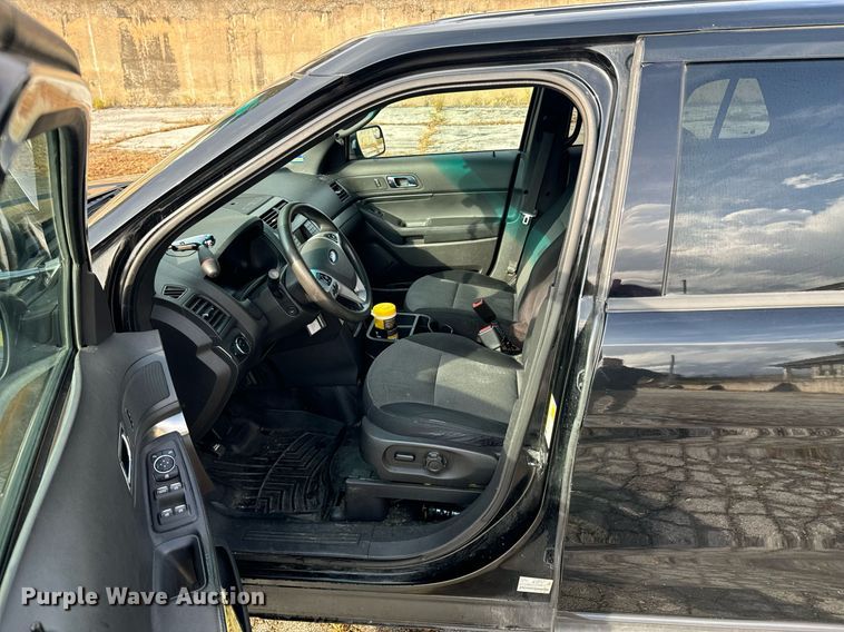 image for item DU9563 2013 Ford Explorer Police Interceptor SUV