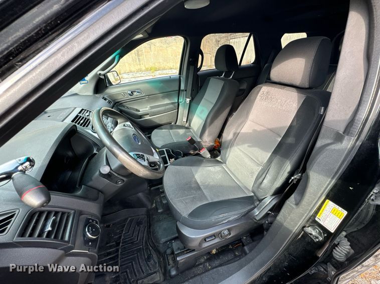 image for item DU9563 2013 Ford Explorer Police Interceptor SUV