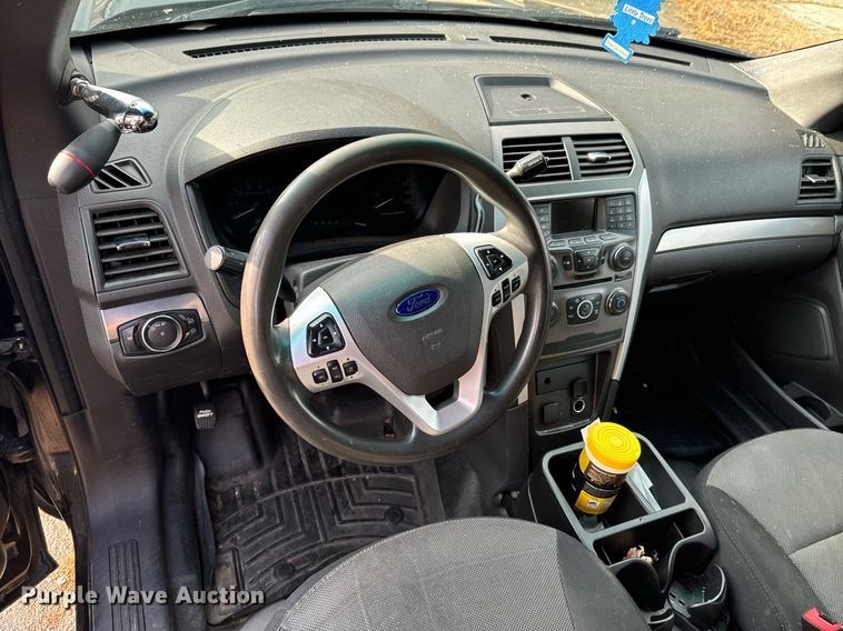 image for item DU9563 2013 Ford Explorer Police Interceptor SUV