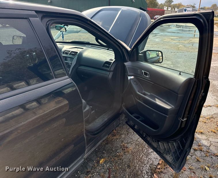 image for item DU9563 2013 Ford Explorer Police Interceptor SUV