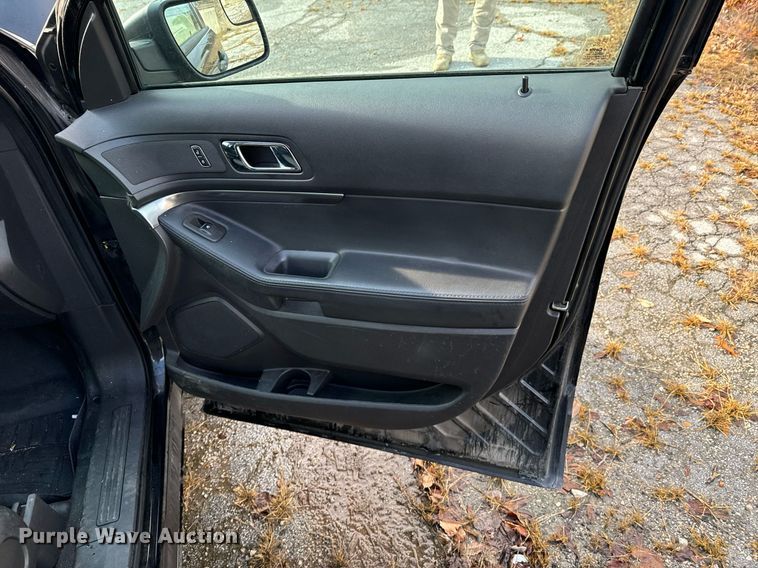 image for item DU9563 2013 Ford Explorer Police Interceptor SUV