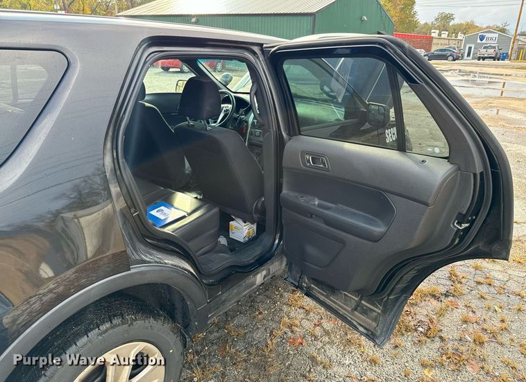 image for item DU9563 2013 Ford Explorer Police Interceptor SUV