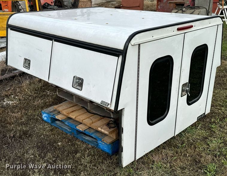 image for item DU9569 ARE pickup truck topper