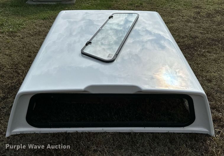 image for item DU9570 Leer pickup truck topper